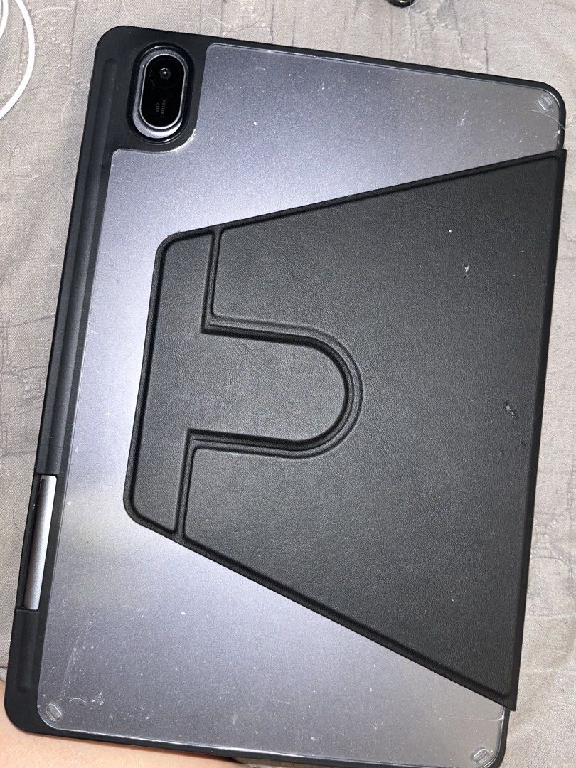 Huawei MatePad SE 11” with pen (Category: Android) located in San Juan City. Submitted by nicoledea01312 (Listing ID 1466814696, Image 3). Description: Price: ₱9,000 (Negotiable) Selling my Huawei MatePad SE 11”, purchased December 2025. ✨ Condition: Good as new! Super saglit lang nagamit and well-maintained. Inclusions: ✔️ Huawei MatePad SE 11” (8GB RAM) ✔️ Huawei Pen ✔️ Protective case 📌 No charger included. Perfect for studying, work, watchin