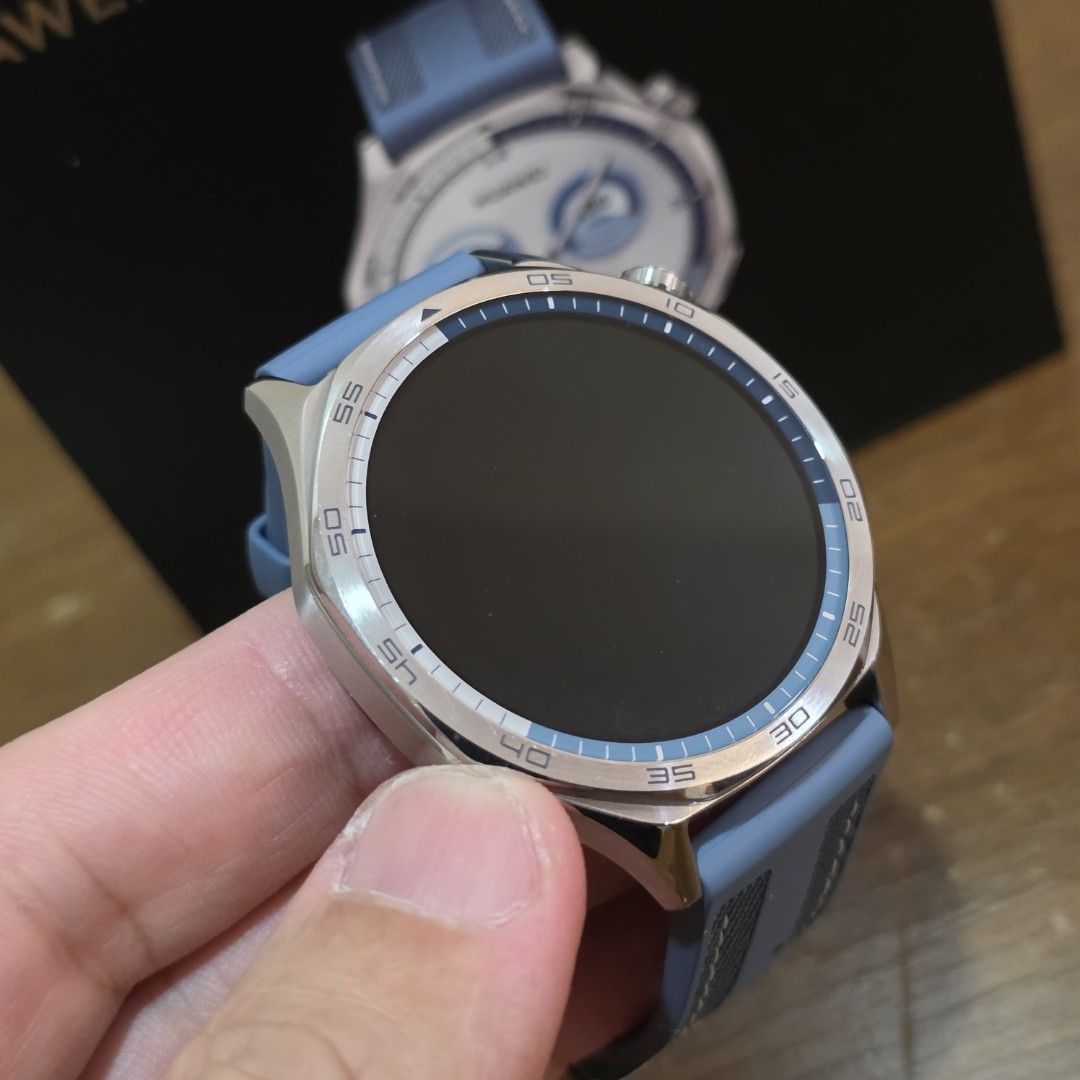 Huawei Watch GT5 (Category: Wearables & Smart Watches) located in Manila. Submitted by rainster (Listing ID 1466936749, Image 3). Description: Good condition minor scratches.