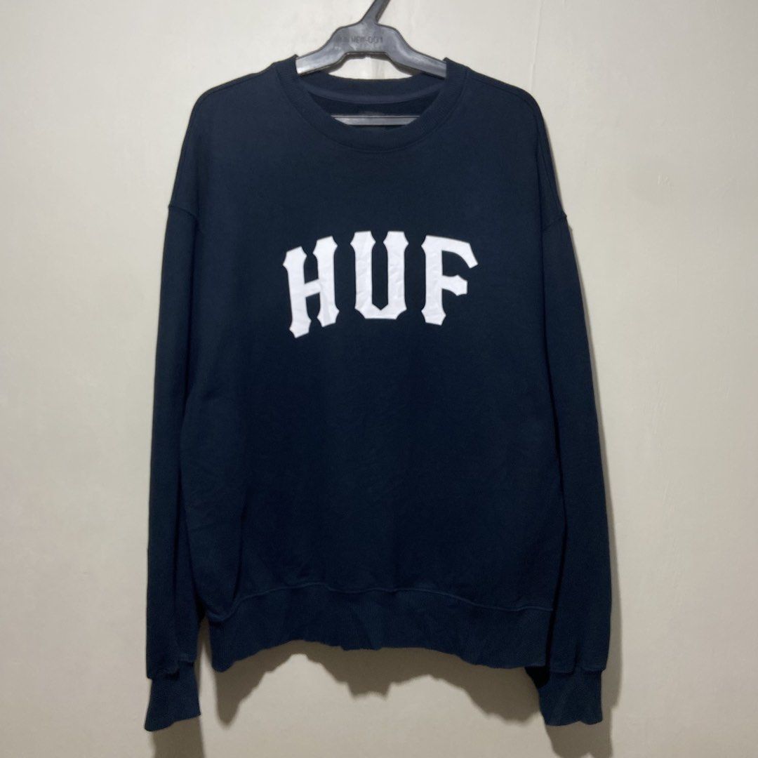 HUF Sweater (Category: Activewear) located in Cebu City. Submitted by kibinilats (Listing ID 1466887932, Image 1). Description: HUF sweater Excellent condition Size L-XL boxy 25x27 dimes Pm.