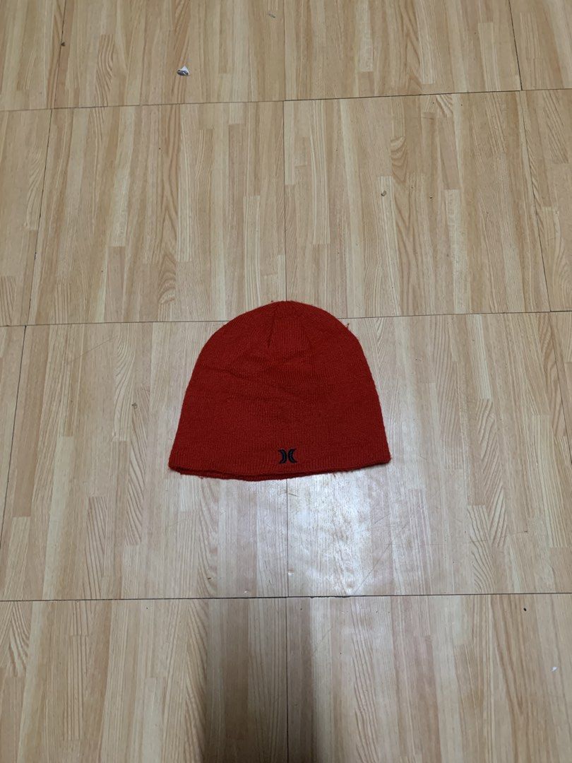 HURLEY ICON STAPLE BEANIE HAT (Category: Beanies) located in Rizal. Submitted by uniii_011 (Listing ID 1466883953, Image 1). Description: HURLEY ICON STAPLE BEANIE EXCELLENT CONDITION .