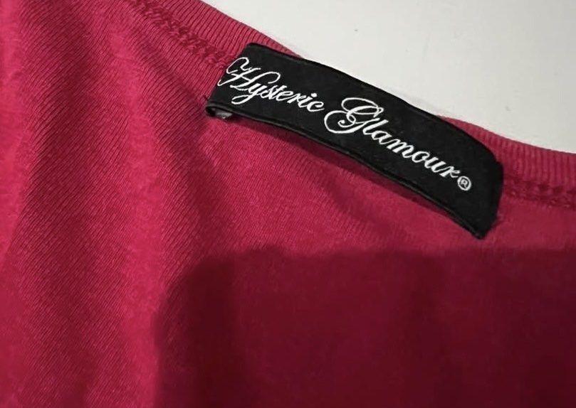 Hysteric Glamour (Category: Longsleeves) located in Naga. Submitted by alleb100493 (Listing ID 1466933191, Image 2). Description: Medium issue: pinholes.