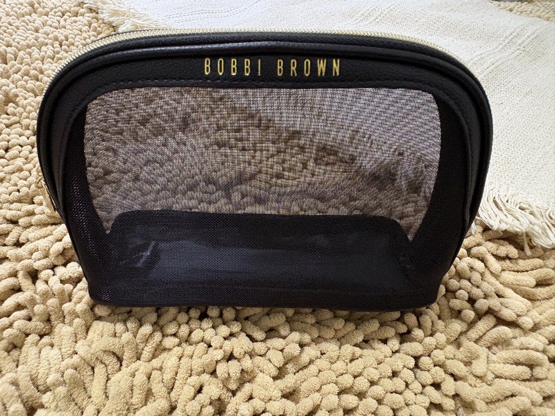Imported Bobbie Brown mesh pouch (Category: Purses & Pouches) located in Quezon City. Submitted by heartshop.ph (Listing ID 1466792815, Image 2). Description: A must have! ganda to in person. Original Bobbie Brown pouch.