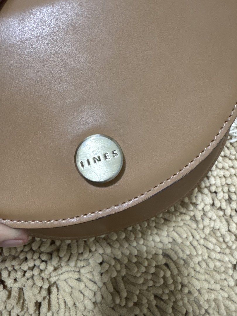 Imported Iines sling leather bag (Category: Cross-body Bags) located in Quezon City. Submitted by heartshop.ph (Listing ID 1466785609, Image 2). Description: preloved bag from korea.