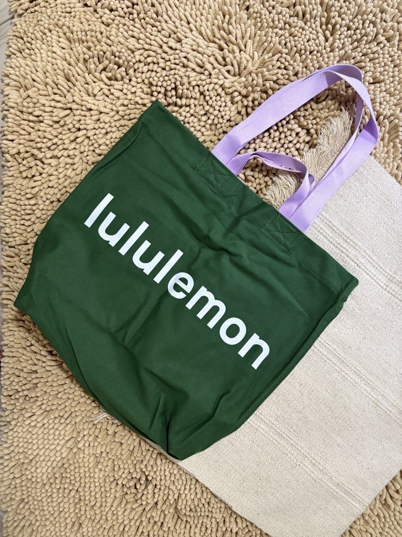 Imported Lululemon tote bag (Category: Tote Bags) located in Quezon City. Submitted by heartshop.ph (Listing ID 1466781972, Image 1). Description: Thick canvas material .