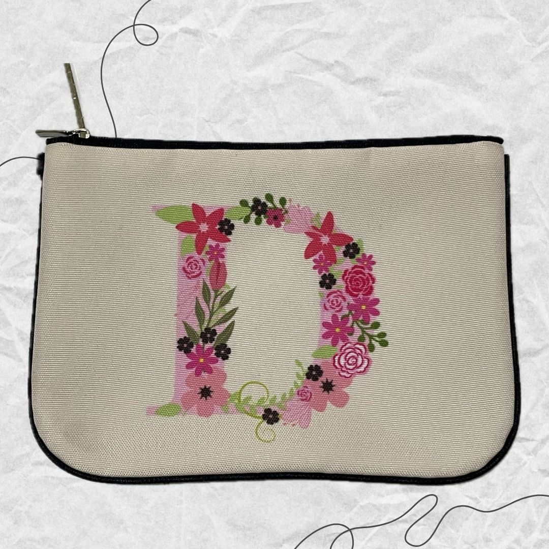 Initial “D” Pouch (Category: Purses & Pouches) located in Manila. Submitted by lovedbydeviii (Listing ID 1466857955, Image 1). Description: Initial “D” Pouch 👝Php 50 👛NEVER USED * note that color may slightly vary due to lighting .