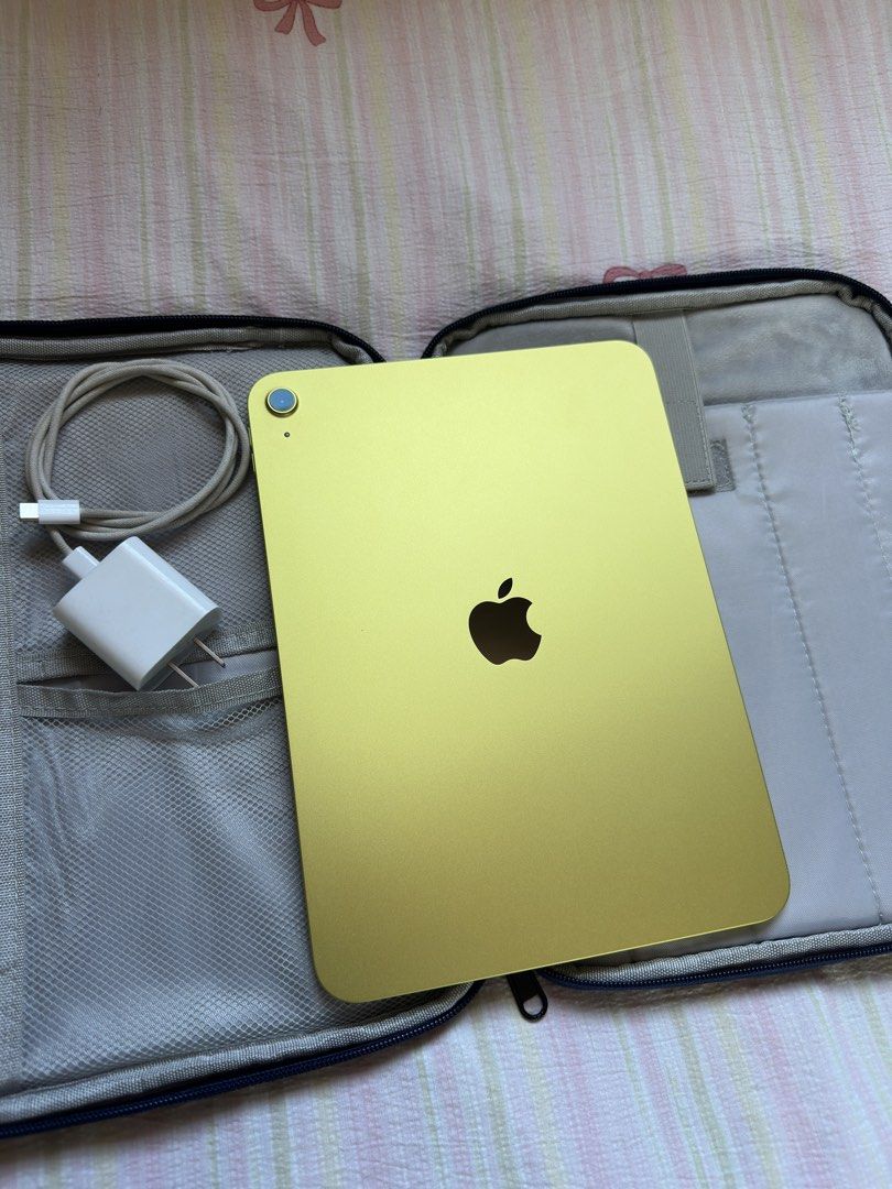 Ipad A16 11th Gen (256 GB) Yellow (Category: iPad) located in Cavite. Submitted by densansae (Listing ID 1466774559, Image 1). Description: FS: Ipad A16 11th Gen (256 GB) Yellow ₱27,500 ( Negotiable ) No Issue / No dents / All working Under Warranty Until October 28, 2026 🔋 100% Batthealth • 84 Cycle Count Only ✅Finger Print Working ✅Naka Paper Like Screen Protector nadin * Inclusions: Original Brick and Connector / Ipad Bag MOP 💰Gcash, Bank, C