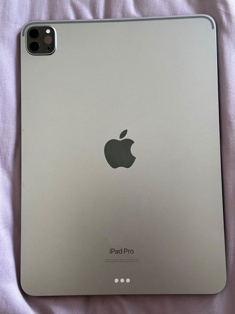 Ipad Pro M2 (11-inch)(4th Generation) (Category: Laptops & Notebooks) located in Andop. Submitted by swiftwolf.49b15b (Listing ID 1466919937, Image 1). Description: No issues 128gb Wifi only Used for Medicine study now selling it No issues completely flawless.
