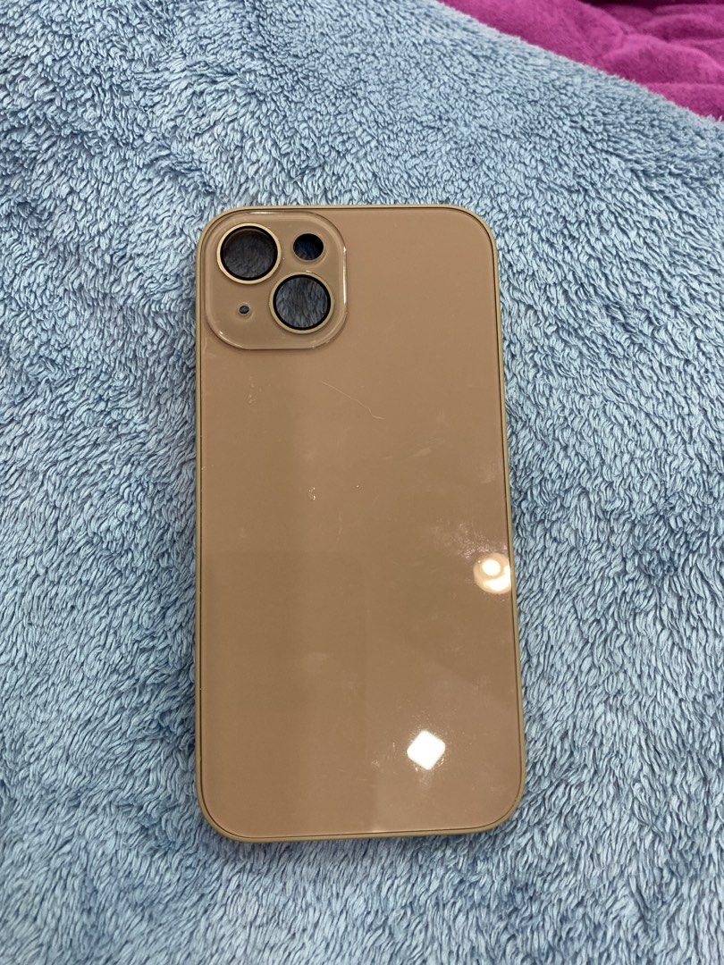 iPhone 12 Phone Case Brown (Category: Cases & Sleeves) located in Manila. Submitted by j9e0fri_2025 (Listing ID 1466946668, Image 1). Description: -color brown iPhone 12 phone case -perfect condition, no scratches or marks -high quality and perfect fit.