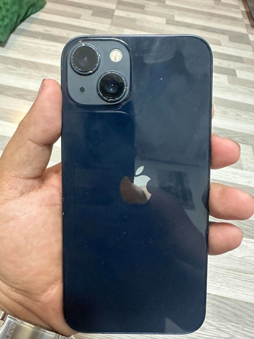 Iphone 13 128gb midnight blue (Category: iPhone 13 Series) located in Manila. Submitted by motonog (Listing ID 1466957222, Image 3). Description: For sale or for swap sa lower ios + add cash ka Iphone 13 128gb midnight blue Unli reset Face id True tone Local variant NTC Any sim 87 battery health (orig) paintchips only Unit & case only No issue Meet up only Manila location Pm sa price👌🏼.