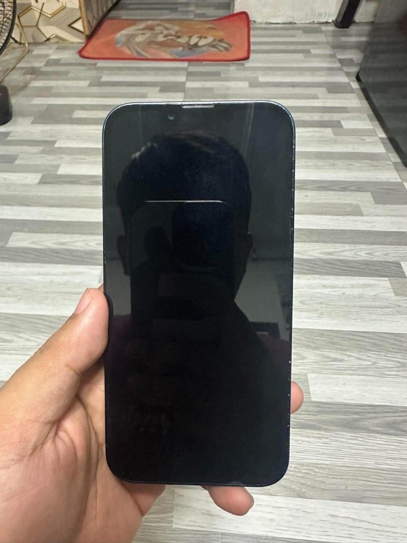 Iphone 13 128gb midnight blue (Category: iPhone 13 Series) located in Manila. Submitted by motonog (Listing ID 1466957222, Image 2). Description: For sale or for swap sa lower ios + add cash ka Iphone 13 128gb midnight blue Unli reset Face id True tone Local variant NTC Any sim 87 battery health (orig) paintchips only Unit & case only No issue Meet up only Manila location Pm sa price👌🏼.