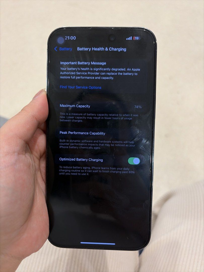 Iphone 14 Pro Max (Category: iPhone 14 Series) located in Pateros City. Submitted by jiannaross (Listing ID 1466907797, Image 3). Description: iPhone 14 Pro Max 128GB | Deep Purple 💜 For sale! ✨ • 128GB storage • Deep Purple • Battery health: 74% • iOS 18.1.1 Unit is in good overall condition with signs of usage. Please manage expectations regarding the battery health. All details and actual unit condition are shown in the photos. 💸 Price: ₱ 26