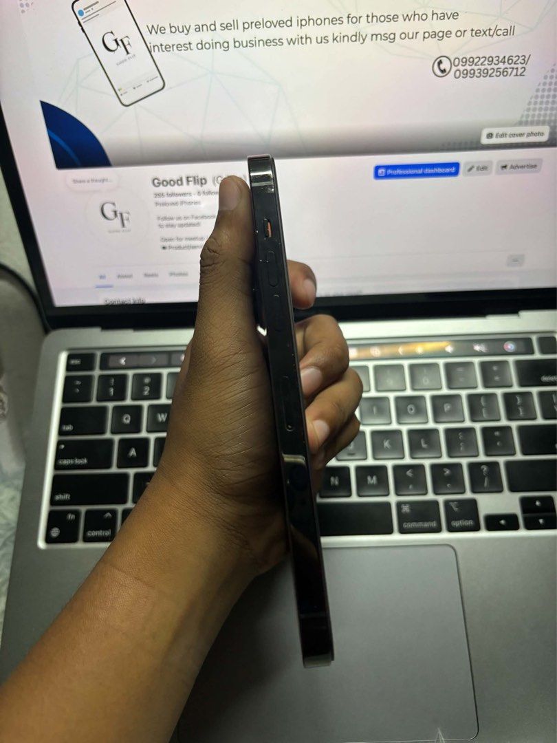 iPhone 14 Pro Max 1TB (Category: iPhone 14 Series) located in Quezon City. Submitted by andydrei (Listing ID 1466940554, Image 3). Description: FS/SWAP: iPhone 14 ProMax 1TB! 🖤 -Factory unlocked anysim -All working goods -78% orig batt , new display all working goods ₱32k may bawas pa sa sure buyer pm! 👌🏽Unli Check & Reset upon meetup 📍Qc Area open for meetup / pickup / delivery.