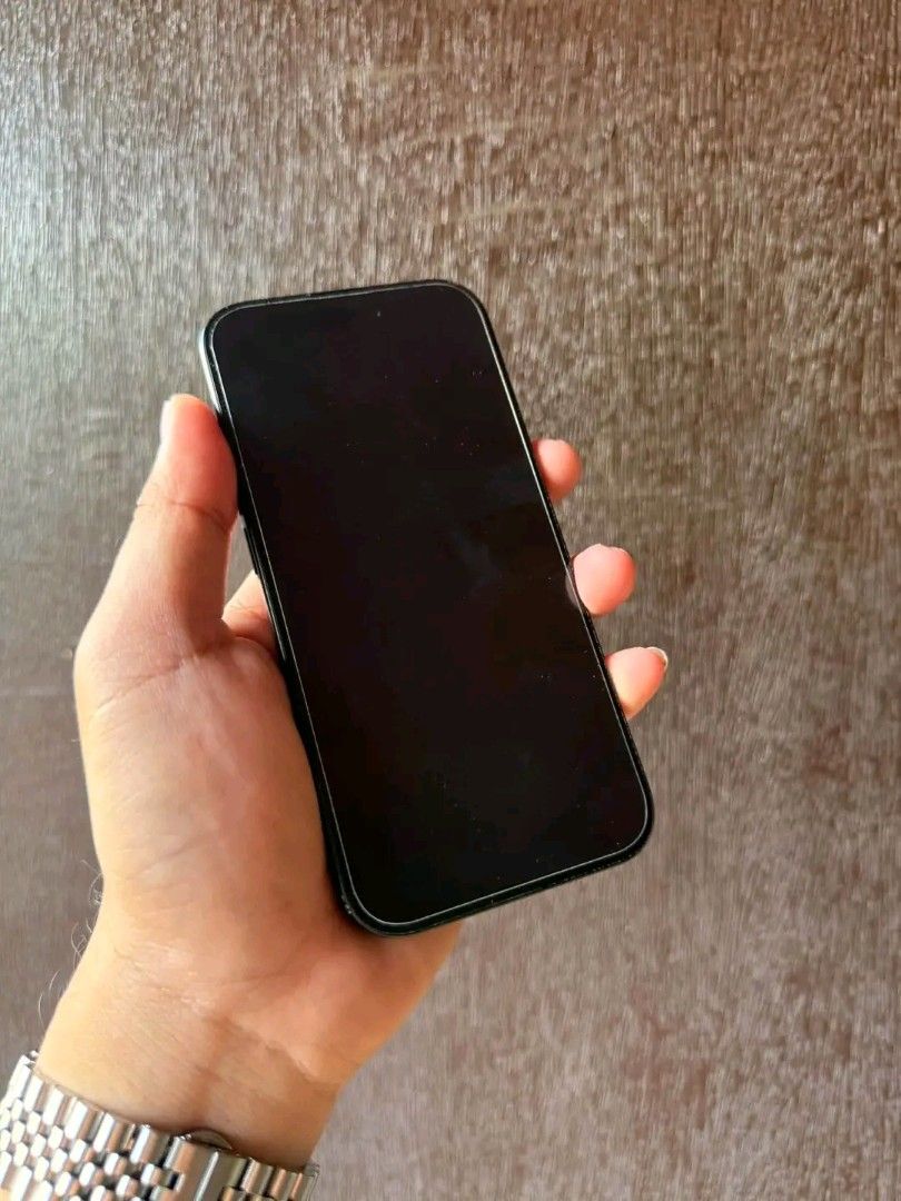 IPHONE 15 128GB (Category: iPhone 15 Series) located in Marilao. Submitted by zettevibar (Listing ID 1466879193, Image 3). Description: - Model: Apple iPhone 15 - Storage Capacity: 128GB -79% Batt health - Color: Black - Condition: Well-maintained, excellent physical and functional condition - Inclusions: Original box included as shown in photos - Meet-up Location: Foodcourt, SM City Marilao, Bulacan.