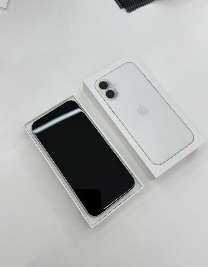 Iphone 16 Plus in White (Category: iPhone 16 Series) located in Bacoor. Submitted by rnsphmllr (Listing ID 1466944446, Image 2). Description: iPhone 16 plus 128gb white ✅ Open line (Any sim) e-sim working ✅ 89%battery health but can last a day ✅ Face ID working ✅ True tone working ✅ Lady owned ✅ Bought from The Loop ✅ No history repair ✅ Z/PA variant ntc approved Inclusions: With box and other cases Can send photos! Meet up in BGC or SM Bacoor or