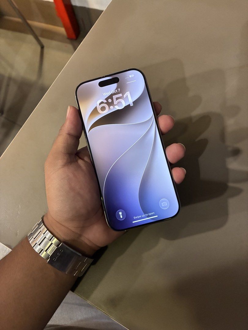 Iphone 16 pro 256gb (Category: iPhone 16 Series) located in Manila. Submitted by maryjoy10 (Listing ID 1466776875, Image 2). Description: For sale or swap Iphone 16 pro 256gb 88% BH Smartlock Unit only If sale 37,990 fix na If swap 39,990 value.