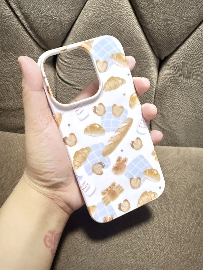 Iphone 16 pro case (Category: Cases & Sleeves) located in Caloocan City. Submitted by gmmrfls (Listing ID 1466885243, Image 2). Description: .