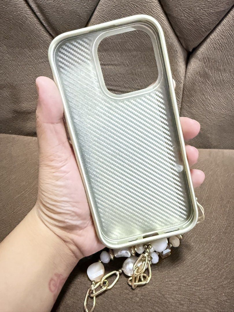 Iphone 16 pro case (Category: Cases & Sleeves) located in Caloocan City. Submitted by gmmrfls (Listing ID 1466885601, Image 3). Description: .
