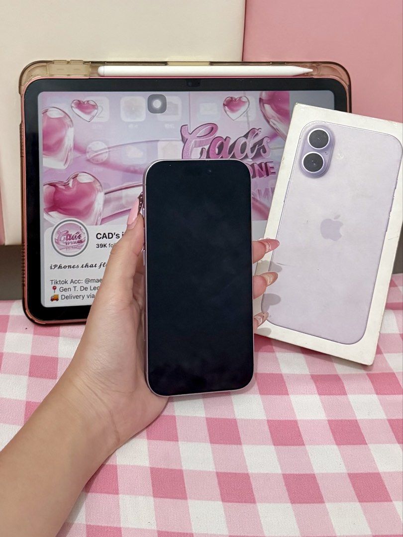 iPhone 17 256gb Lavender (Category: iPhone 17 Series) located in Manila. Submitted by eyylexa_ (Listing ID 1466784762, Image 2). Description: iPhone 17 Lavender💜 256gb - ₱47,000 Under apple warranty ‘till Jan 24, 2027 ✅NO functional issue ✅98% batt health ✅Local variant ✅NTC approved ✅FU (any sim) ✅Face ID working ✅True tone ✅Unli reset ❗️Minimal scratches (barely noticeable) Inclusions: Orig box same imei, orig cord, and unit 📌Not accepting CO