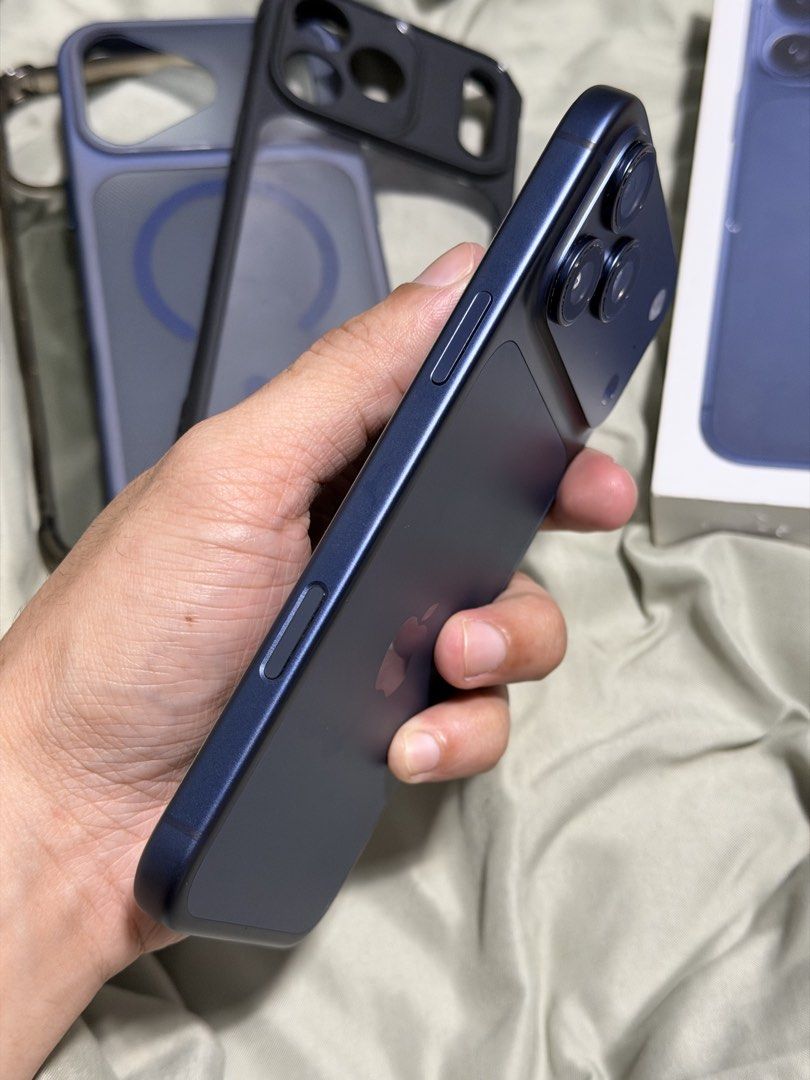 iPhone 17 Pro Max (Category: iPhone 17 Series) located in Manila. Submitted by peeeyz (Listing ID 1466963429, Image 3). Description: iPhone 17 Pro Max DEEP BLUE 256GB 100% Battery health 116 Cycle count NTC Approved All working Under warranty 06/10/27 NO ISSUE COMPLETE 68K FIX SWAPPING IS HIGHER THAN SELLING.