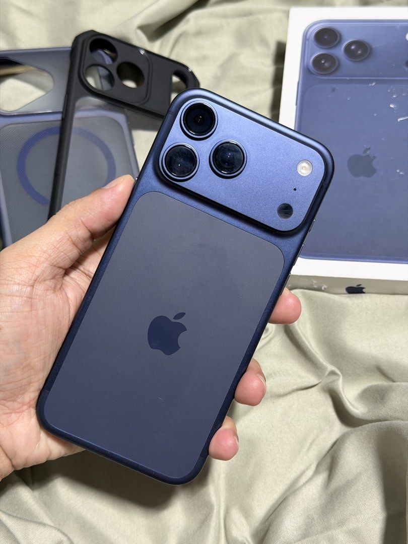 iPhone 17 Pro Max (Category: iPhone 17 Series) located in Manila. Submitted by peeeyz (Listing ID 1466963429, Image 1). Description: iPhone 17 Pro Max DEEP BLUE 256GB 100% Battery health 116 Cycle count NTC Approved All working Under warranty 06/10/27 NO ISSUE COMPLETE 68K FIX SWAPPING IS HIGHER THAN SELLING.