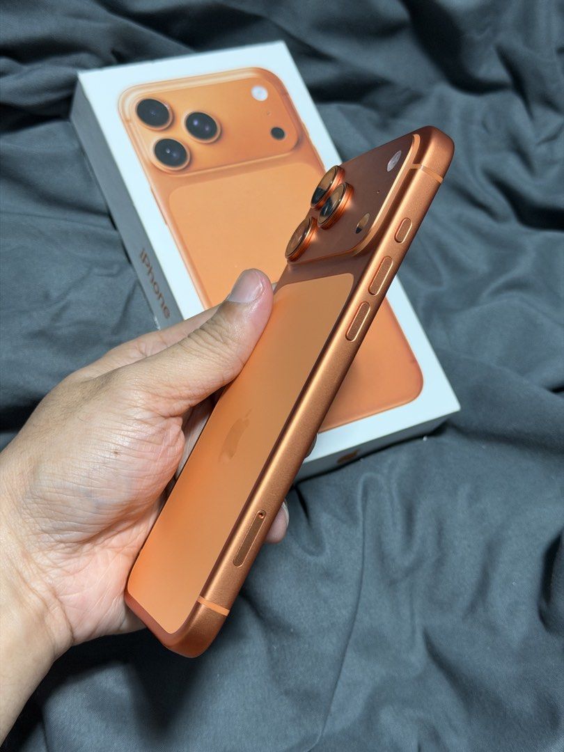 iPhone 17 Pro Max (Category: iPhone 17 Series) located in Manila. Submitted by peeeyz (Listing ID 1466963486, Image 2). Description: iPhone 17 Pro Max ORANGE 256GB 100% Battery health 152 Cycle count NTC Approved All working Under warranty 06/16/27 NO ISSUE COMPLETE 67K FIX.
