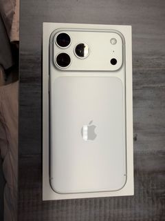 (Category: ) located in . Submitted by shopwithloveee13 (Listing ID 1466931079, Image 1). Description: .