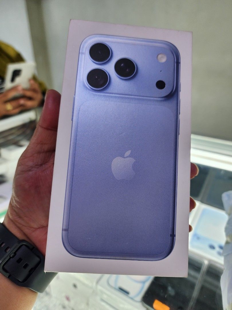 iphone 18pro Glacier 256gb brandnew (Category: Other Mobile & Gadget Accessories) located in San Juan City. Submitted by chellegadgetsshop (Listing ID 1466958475, Image 1). Description: iphone 18pro Glacier 256gb brandnew sealed all original 1year warranty apple and my physical store we accept trade in and credit card installment call or txt me 09279944333.09353229255 we do meet up cash on delivery.