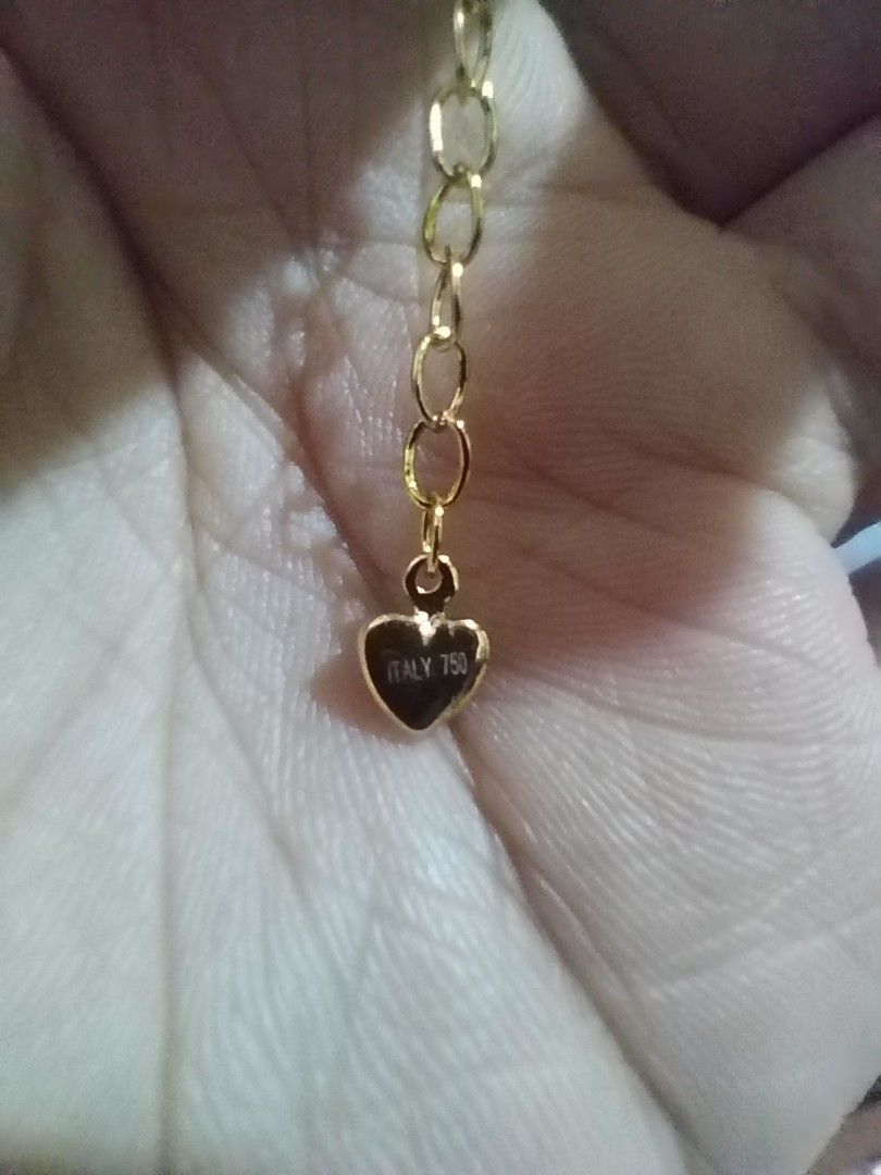 Citrine & Blue Topaz Bracelet (Category: Bracelets) located in Caloocan City. Submitted by cherishedfinds (Listing ID 1466808163, Image 3). Description: - Gold-tone bracelet w/ citrine & blue topaz - Adjustable chain length with ITALY 750 stamped heart tag (authenticity not guaranteed) - Small freebies are included with every purchase 💕 For orders ₱500 and above, you’ll receive a special freebie as a thank‑you for supporting our small business �