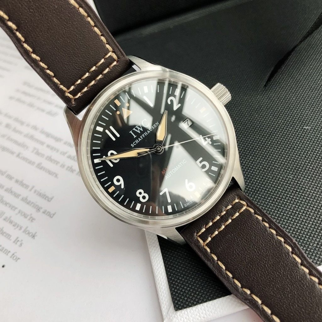 IWC Pilot’s Watch Mark XVIII Series (Category: Men's Watches) located in Manila. Submitted by dethoekmal71797 (Listing ID 1466913431, Image 3). Description: 【Upholding Tradition, Honoring a Classic】 A memory of an era, the story of a timepiece: since its debut, the Pilot’s Watch Mark XVIII has held a significant place in the hearts of watch enthusiasts for decades. A tribute to a classic, blending heritage with modern execution. 【Movement】 Powere