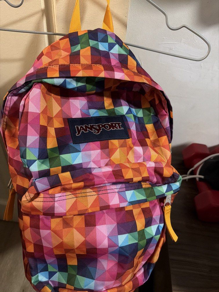 Jansport Bag (Category: Backpacks) located in Pasig City. Submitted by shellbyf (Listing ID 1466780126, Image 3). Description: Jansport backpack Good as new No issues .