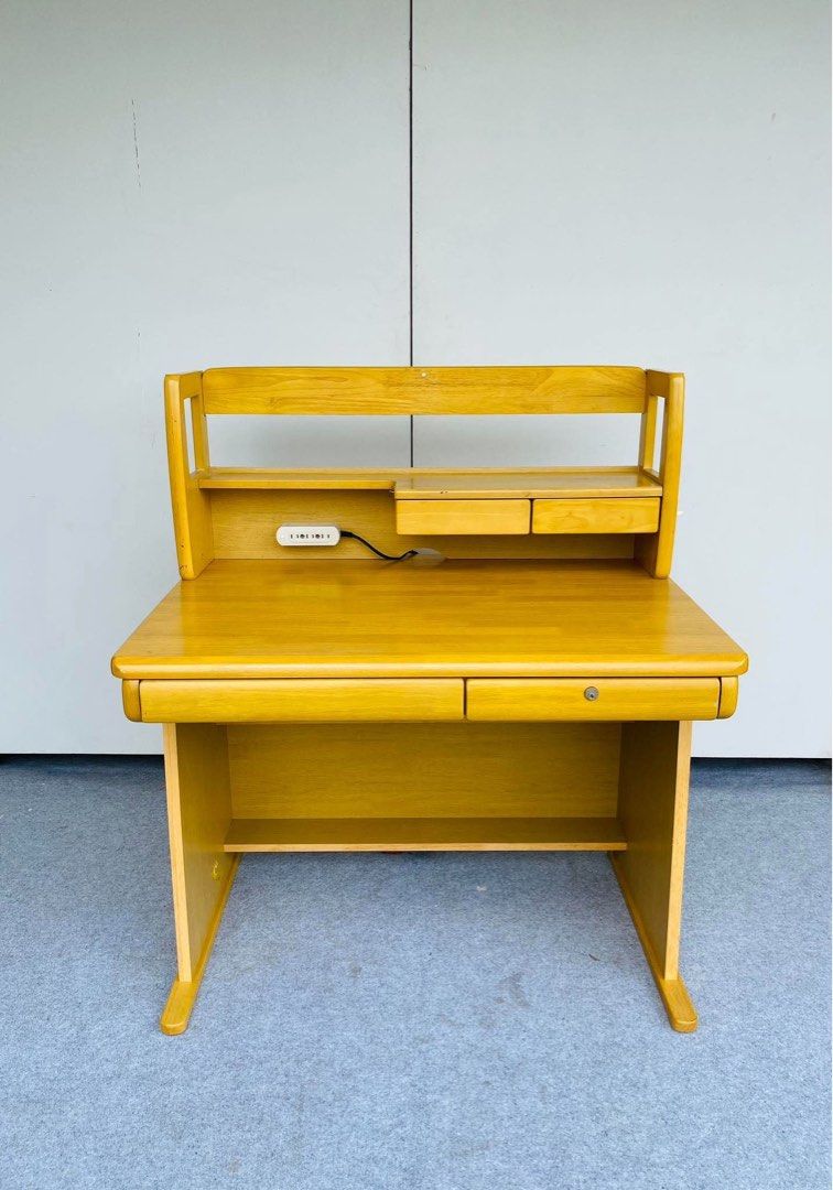 “JAPAN SURPLUS” STUDY TABLE WITH DRAWER KEY (Category: Tables & Sets) located in Manila. Submitted by jerichocal17856 (Listing ID 1466843389, Image 1). Description: “JAPAN SURPLUS” STUDY TABLE WITH DRAWER KEY SIZE: 40L” x 27W” x 30-44H” inches (AS-IS ITEM) IN GOOD CONDITION.