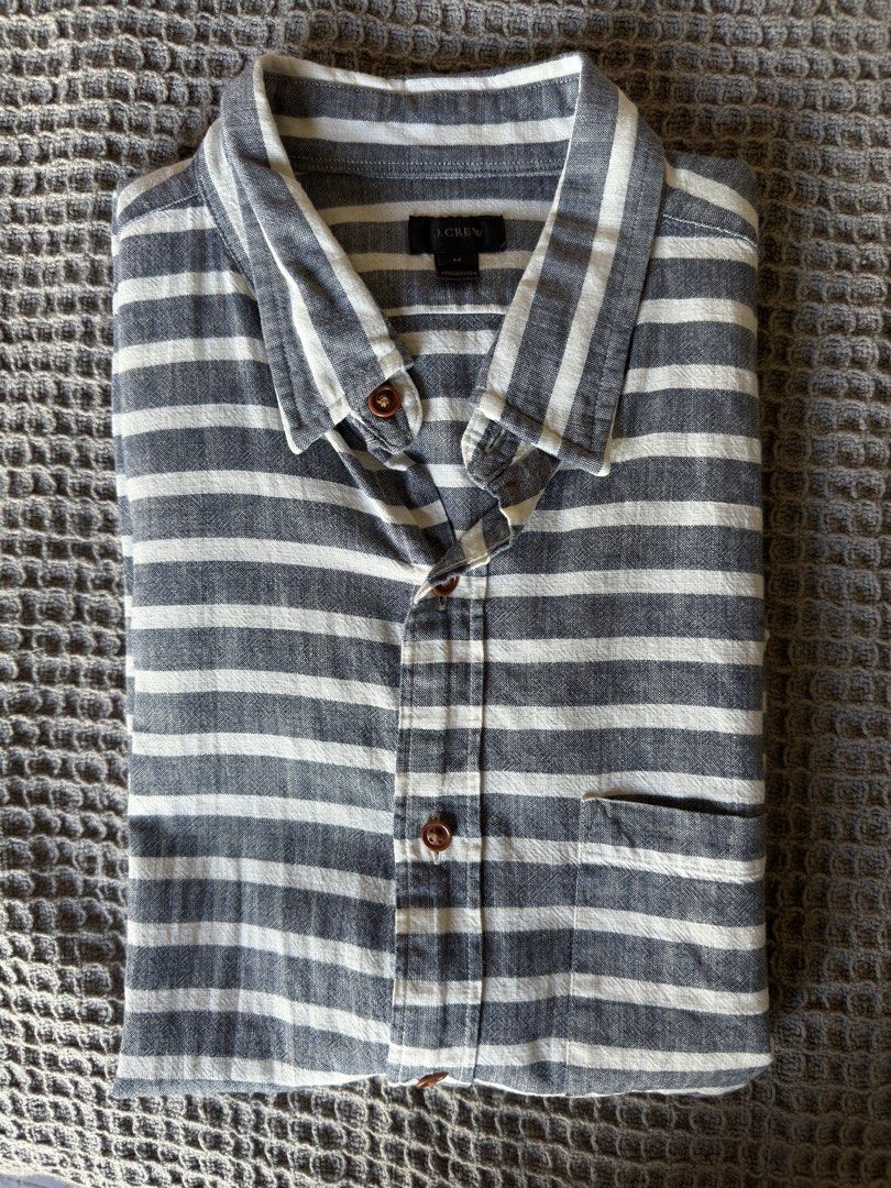JCrew Men’s Polo Striped Medium (Category: Tshirts & Polo Shirts ) located in Cebu City. Submitted by wearagainstudio7 (Listing ID 1466828678, Image 1). Description: .
