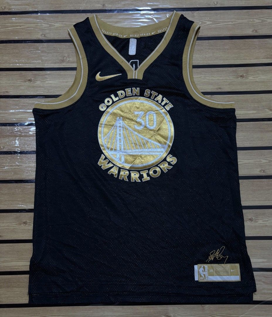 JERSEY Golden State (Category: Activewear) located in Santo Tomas. Submitted by rency_thrift (Listing ID 1466793386, Image 1). Description: Authentic✨️ Color Rate 9.8/10 Excellent Condition✅️ No Issue or Flaws✅️ Width- 22 / Length- 30 / Size- Large Nike Dri-FIT NBA Swingman Stephen Curry Golden State Warriors Select Series (2024) jersey in black and club gold (Style/Model: FN5907-053). PM📤 Loc. Sto.Tomas Davao del Norte📍.