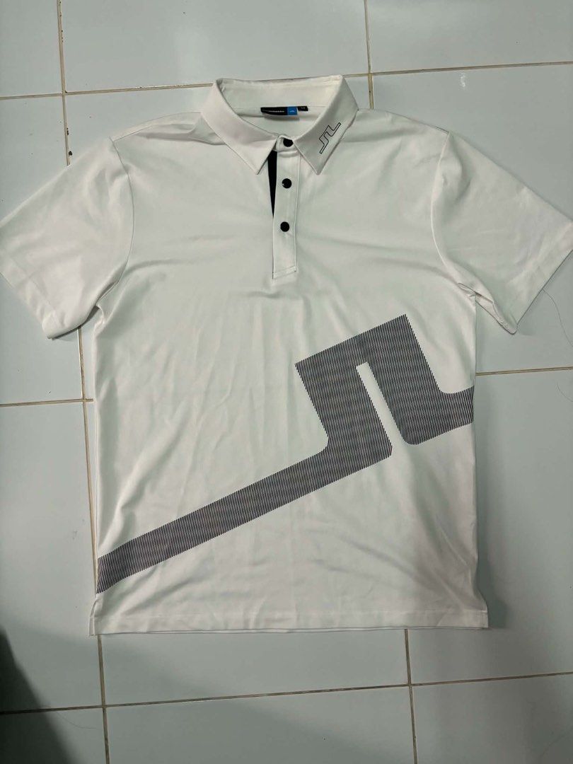 Jlindeberg polo shirt (Category: Tshirts & Polo Shirts ) located in Manila. Submitted by Caps4everyone (Listing ID 1466841271, Image 1). Description: For sale only Price: 1,850 Size: medium Location: caloocan Shipping: lbc and lalamove Pm for sure buyer only.
