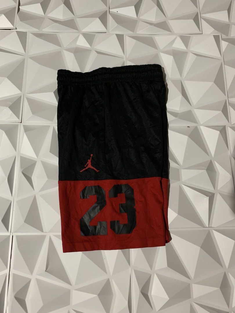 Jordan (Category: Shorts) located in Alubijid. Submitted by braecel17 (Listing ID 1466921632, Image 2). Description: Jordan Side side pocket size xs Excellent condition .