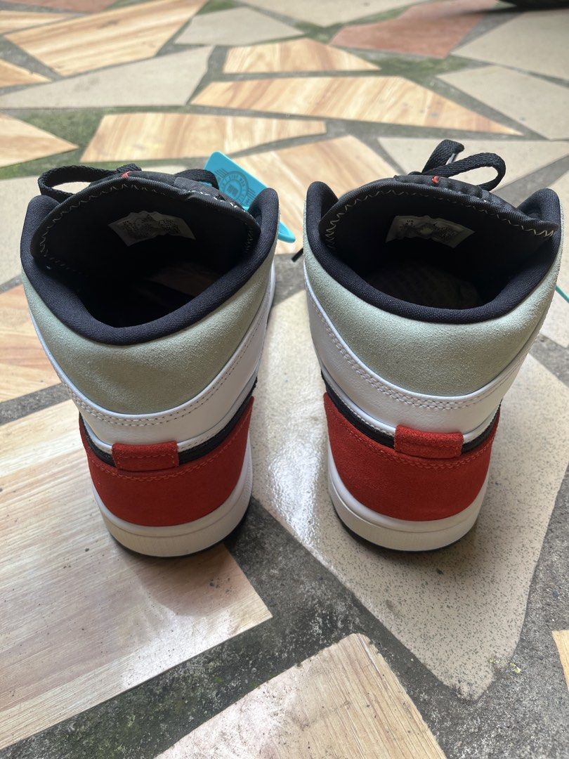 Jordan 1 Mid SE union block toe authentic/legit (Category: Sneakers) located in Binalbagan. Submitted by styxsfaren43098 (Listing ID 1466800529, Image 3). Description: Jotdan 1 Mid SE union block toe size:8.5 brandnew con. no box no issue price:5k only pm.....