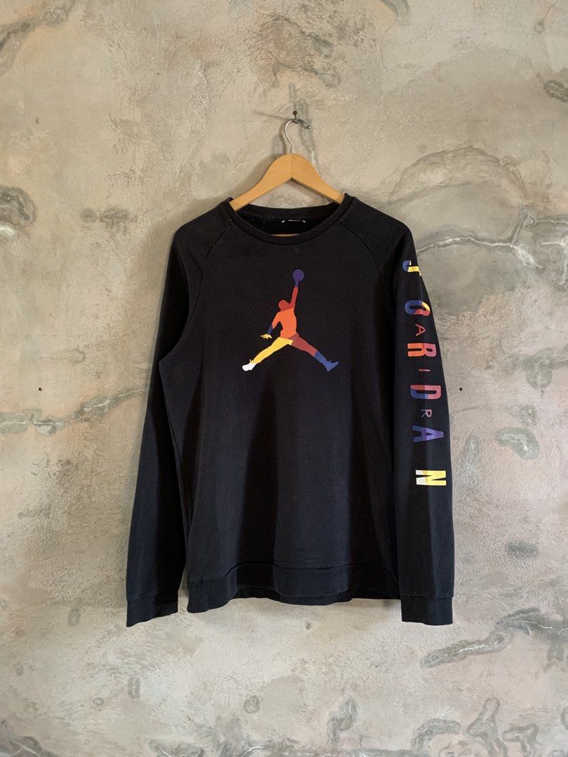 Jordan DNA (Category: Activewear) located in Famy. Submitted by stuffxsogood. (Listing ID 1466856732, Image 1). Description: Jordan DNA sweater XL 21.5x29 Color rate 9/10.
