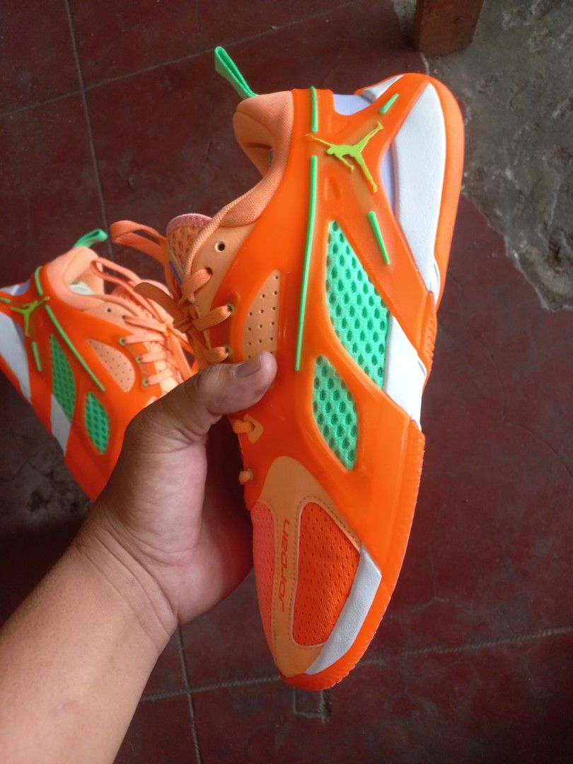 Jordan heir peace jam (Category: Dress Shoes) located in Kalibo. Submitted by jofit2ndhandshoes (Listing ID 1466886487, Image 3). Description: .