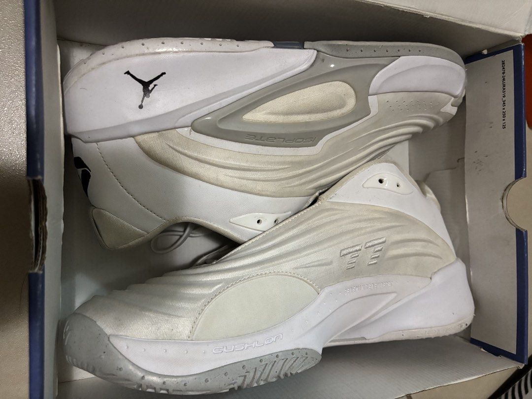 Jordan Luka 3 TB PF (Category: Sneakers) located in Valenzuela. Submitted by zachariasstore (Listing ID 1466908338, Image 2). Description: Authentic brand-new shoes at a lower price! Some pairs may have minor flaws, dirt marks, or signs of being shop-worn/display items. ✨ All original 💯 Brand new 🏷️ Affordable prices.
