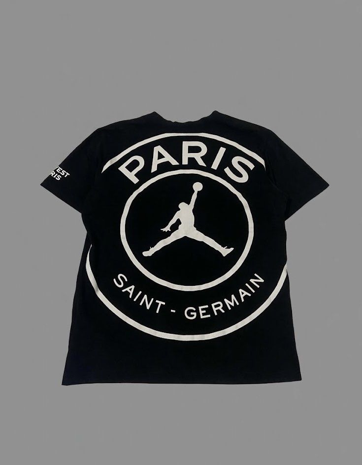 Jordan Paris (Category: Activewear) located in Tagum. Submitted by thrift.tizz (Listing ID 1466917700, Image 2). Description: Jordan Paris Excellent condition CR:9/10 issue:minimal lints sa neckline Size M-L 20x28 .