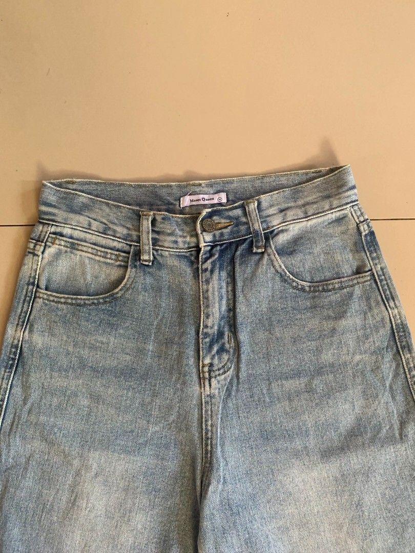 Jorts (Category: Shorts) located in Cebu City. Submitted by authentica.28 (Listing ID 1466911768, Image 2). Description: Details: 📋 waistline-28-29📐 length-23📐 thighs-📐 hem-10📐 condition rate 10/10✔️ color rate 10/10✔️ issue:🙅 Price: Mine: ₱250🏷️(Automatically yours + shipping fee outside Toledo and Pinamungajan) NOTE:❗️ •No free shipping outside toledo and pinamungajan •No COD •Payment first •MOP Gcash / Cash •Color may vary due to lighti