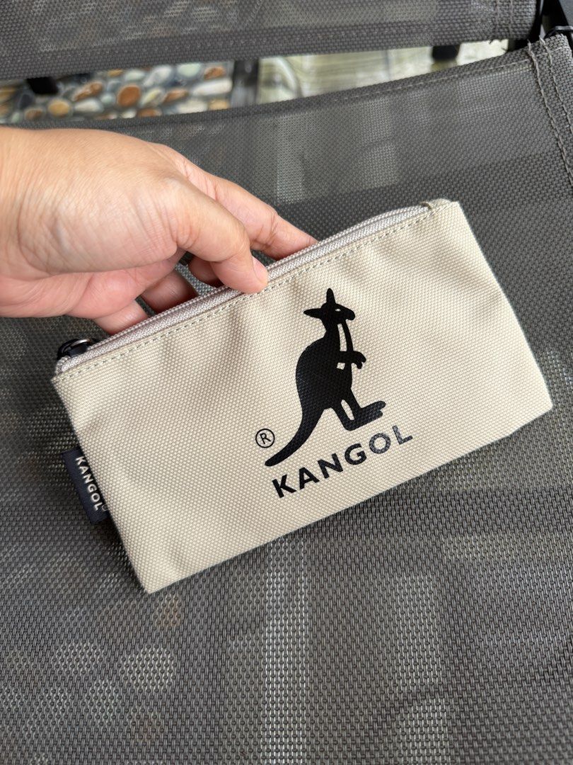 Kangol Canvas Zipper Pouch (Category: Purses & Pouches) located in Cadiz. Submitted by solynb28 (Listing ID 1466777507, Image 1). Description: -clean and ready to use -na alis yung original zipper puller, kaya ne rplace ng ibang puller but not noticeable nmn -slightly negotiable ▫️what you see is what you get▫️colors may vary due tolighting▫️buy at your own risk ▫️no long reservation, unless the item is paid▫️payment 1st policy▫️no return, no exc