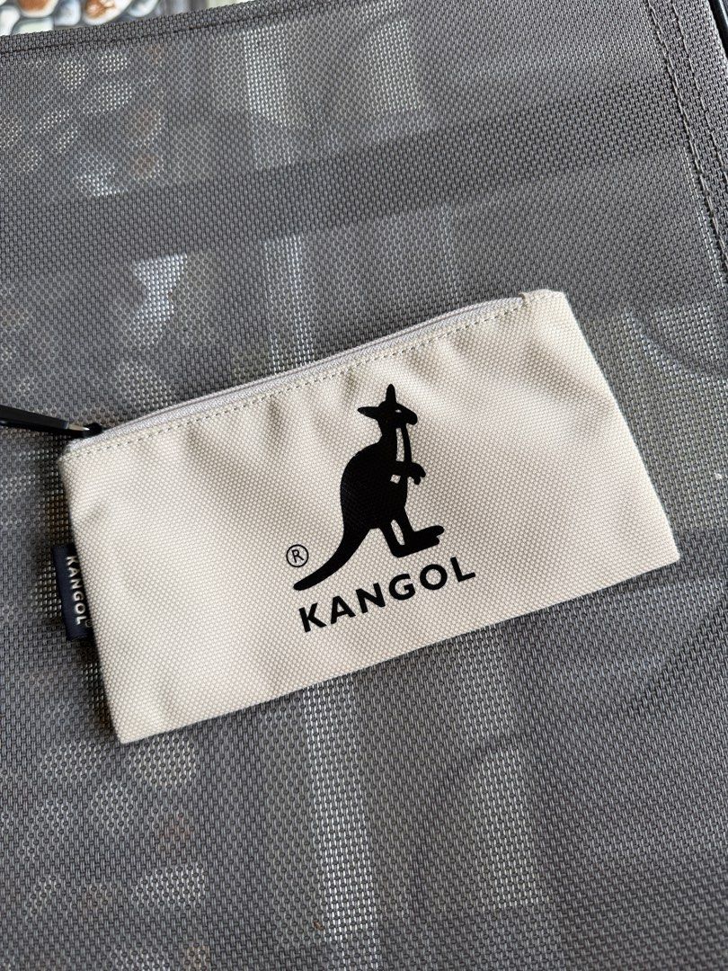 Kangol Canvas Zipper Pouch (Category: Purses & Pouches) located in Cadiz. Submitted by solynb28 (Listing ID 1466777507, Image 2). Description: -clean and ready to use -na alis yung original zipper puller, kaya ne rplace ng ibang puller but not noticeable nmn -slightly negotiable ▫️what you see is what you get▫️colors may vary due tolighting▫️buy at your own risk ▫️no long reservation, unless the item is paid▫️payment 1st policy▫️no return, no exc