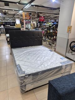 (Kategori: ) berada di . Dikirim oleh jakarta.thrift.station (ID iklan 1466857826, Gambar 1). Deskripsi: .