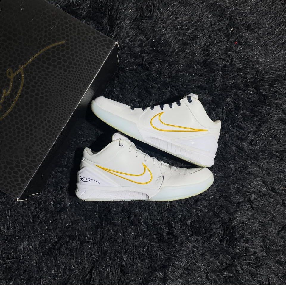 Kóbe 4 Draft (Category: Sneakers) located in Manila. Submitted by 21st.cop (Listing ID 1466967174, Image 1). Description: Kóbe 4 Draft •Size: 10 US Men •Good condition •Php: 6,495 firm.