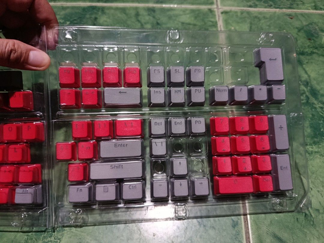 Keycaps (Category: Computer Keyboard) located in Taguig. Submitted by jeicollective (Listing ID 1466775774, Image 3). Description: set of keycaps from datablitz tested only.