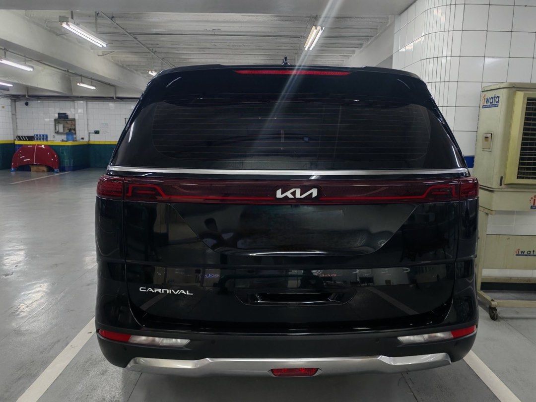 Kia Carnival SX AT Auto (Category: Used Cars) located in Manila. Submitted by vpink00 (Listing ID 1466915284, Image 3). Description: 2022 KIA CARNIVAL SX AT FOR SALE 🚗❗ - Automatic Transmission - DIESEL - Seating Capacity: 7-seater - Mileage: 34,835 km - Ending Plate Number: 1 - Color: BLACK PEARL - with two headrest monitor - First Owned - Casa Maintained - Updated Papers Selling price: 1,798,000 Contact details: 09178201170 📌 Viewing of unit 
