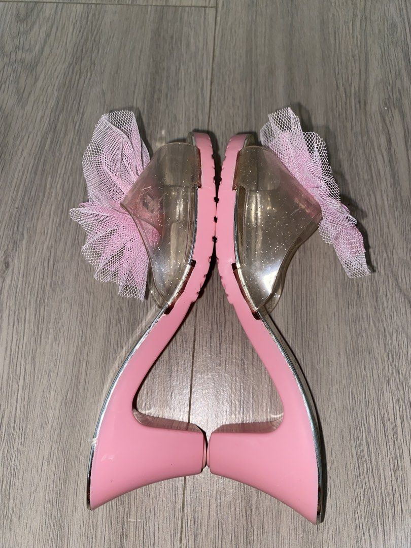 Kid's Sandals (Category: Babies & Kids Fashion) located in Las Pinas. Submitted by sherylandmargaux (Listing ID 1466907228, Image 3). Description: .