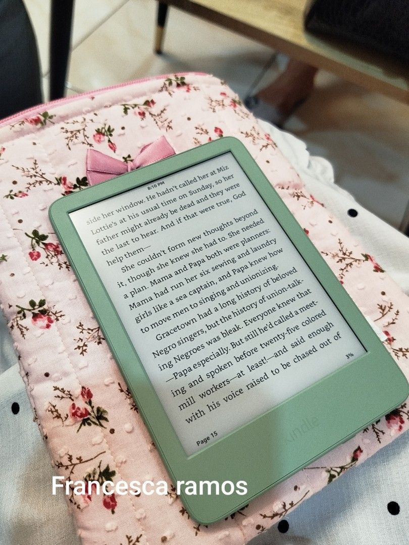 Kindle Basic 11th Gen Matcha (with ads) (Category: E-Readers) located in Adams. Submitted by eggpiehead (Listing ID 1466959288, Image 1). Description: - bought in Feb 2026 - with box and cable cord included - free 2 cases with flap cover - comes with free book! mop: gcash mod: direct J&T/LBC location: Pangasinan .
