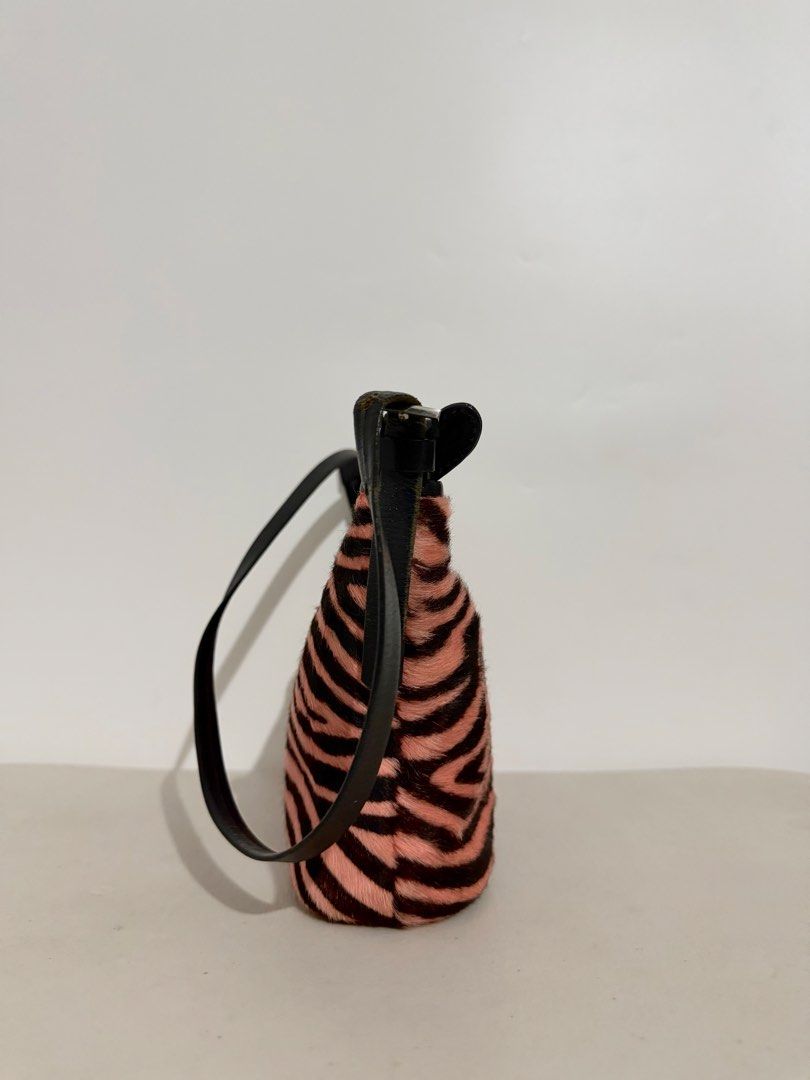 Kitamura zebra-print calf hair (Category: Shoulder Bags) located in Manila. Submitted by coachiqueclosetbysuei_3rdaccnt (Listing ID 1466941049, Image 3). Description: 💫 Kitamura zebra-print calf hair 💫 𝐒𝐨𝐮𝐫𝐜𝐞: Japan🇯🇵 💫 𝐈𝐬𝐬𝐮𝐞: None 💫 𝐂𝐨𝐧𝐝𝐢𝐭𝐢𝐨𝐧: 10/10 Excellent Condition 💫 𝐎𝐭𝐡𝐞𝐫𝐬: Structured Kili Bag 💫 The color may vary due to lighting 💫 What you see is what you get ——————𝓜𝓾𝓼𝓽 𝓡𝓮𝓪𝓭!——————— 📍 𝐋𝐨𝐜𝐚𝐭�